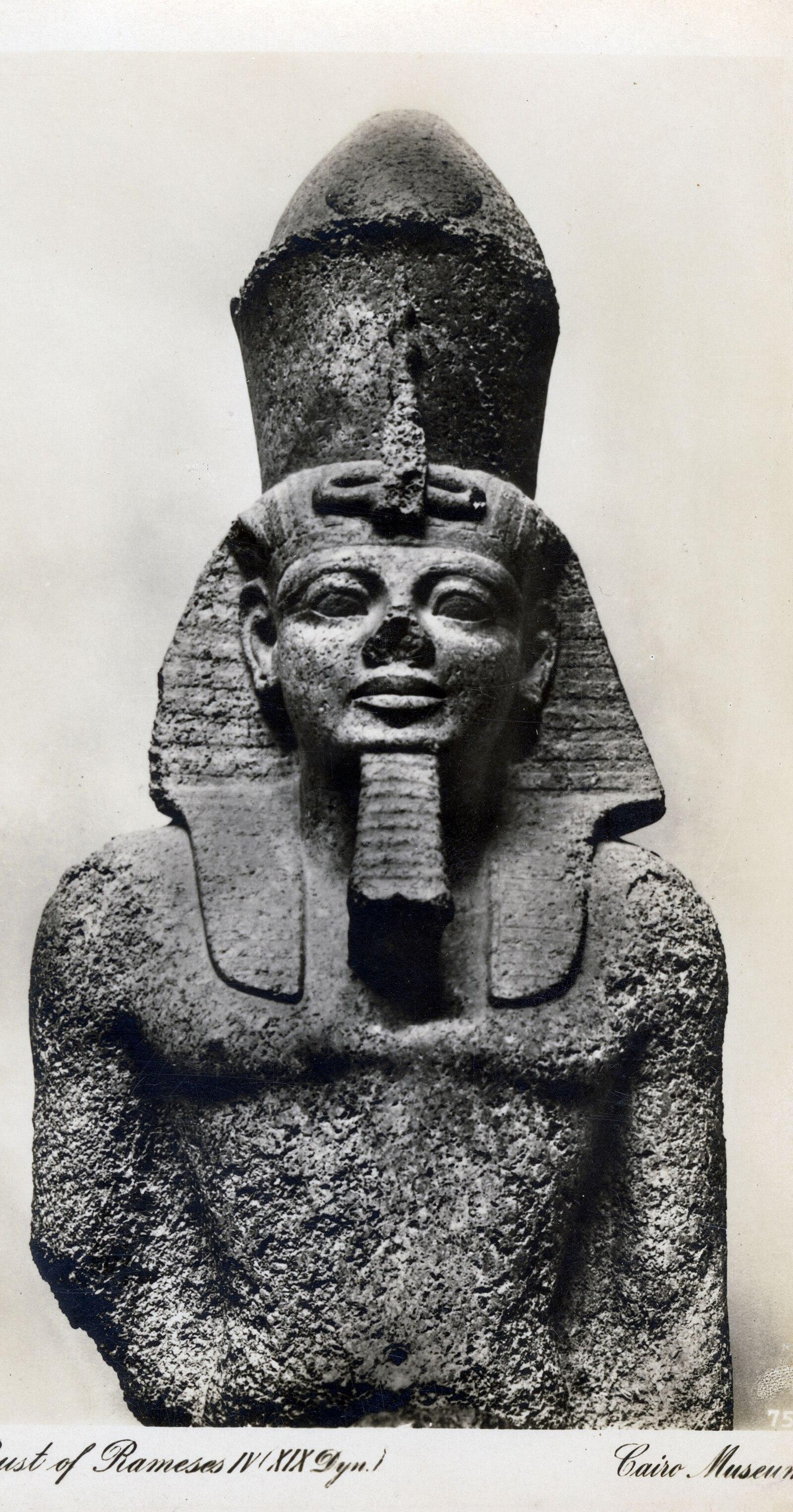 Cairo, Egyptian Museum, Antiquities, photo 39 of 97 Archivio fotografico Museo Egizio, Turin Album3